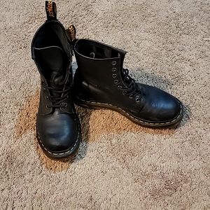 Dr. Marten boots